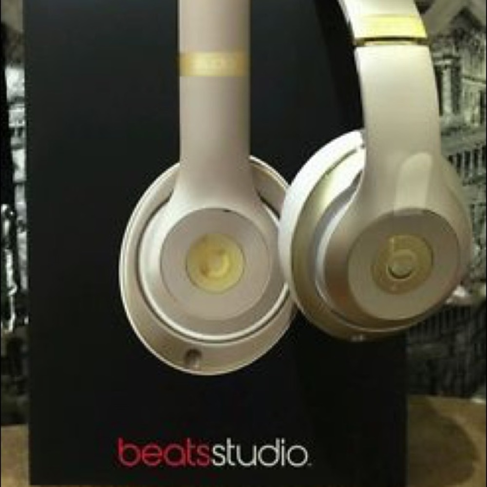 BEATS BY DRE STUDIO 2.0